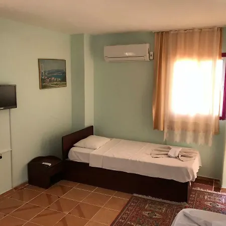 Suer Szálloda 2*